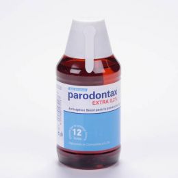 PARODONTAX EXTRA COLUTORIO SIN ALCOHOL DIGLUCONATO DE CLORHEXIDINA AL 0.2% 300 ML